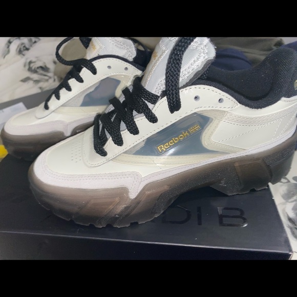 Brand New Cardi B - Picture 4 of 5